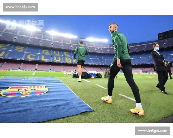 费伦茨与佐加顿斯激战正酣 上演足球激情碰撞赛事盛况