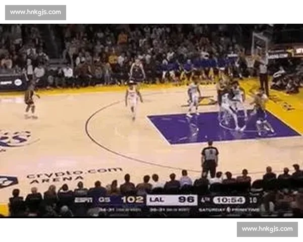 詹姆斯的 “分析眼” 遇见上交篮球的 “正确答案”