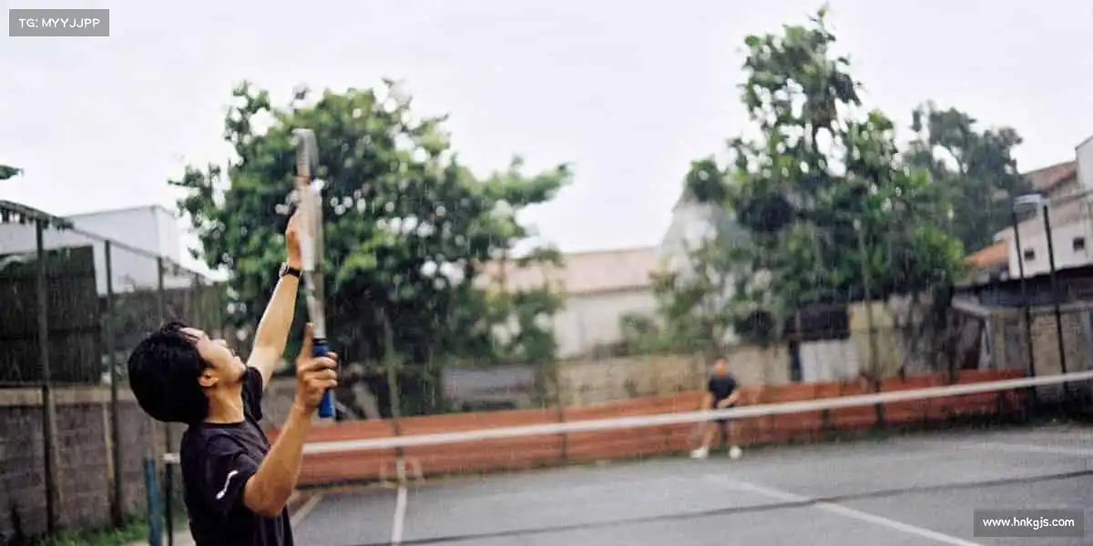 <strong>星空综合</strong>每一次挥拍，都是对自我的超越！🎾🔥